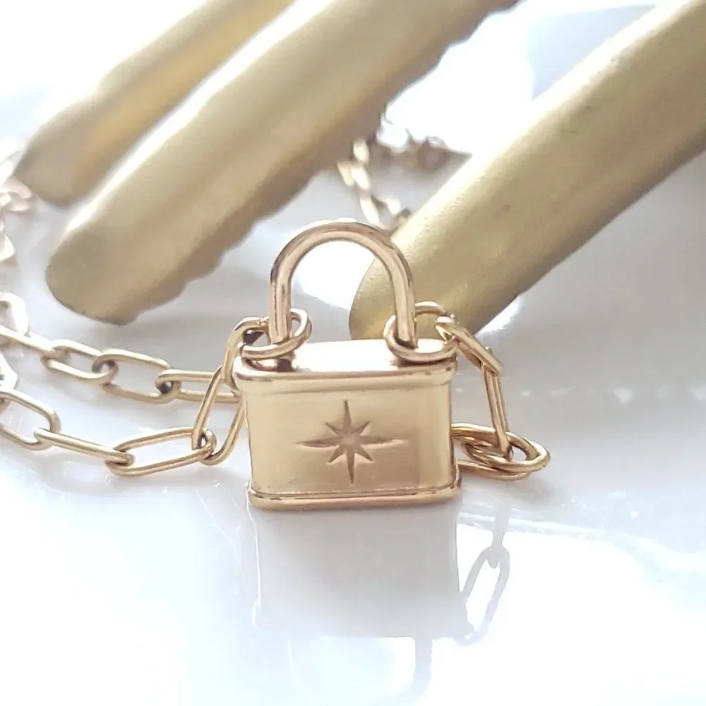 FP What A Star Lock Necklace